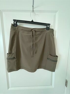 Tangerine Olive Drawstring Utility Skort with Zip Pocket Details
